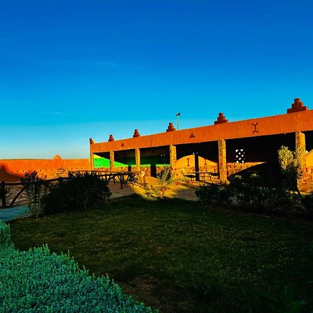 Bed and Breakfast Complexe L'Oasis Ерфуд Екстер'єр фото