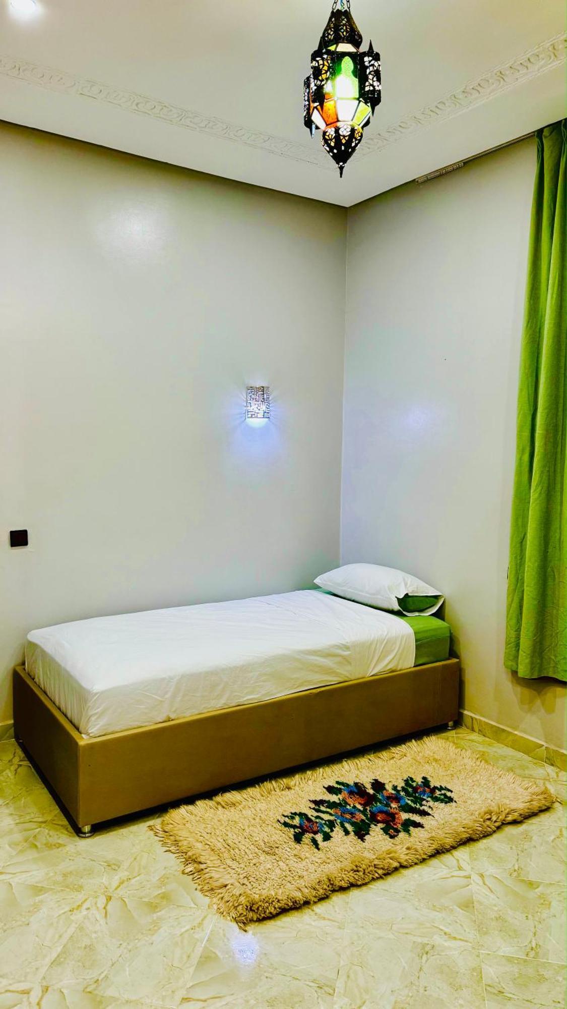 Bed and Breakfast Complexe L'Oasis Ерфуд Екстер'єр фото