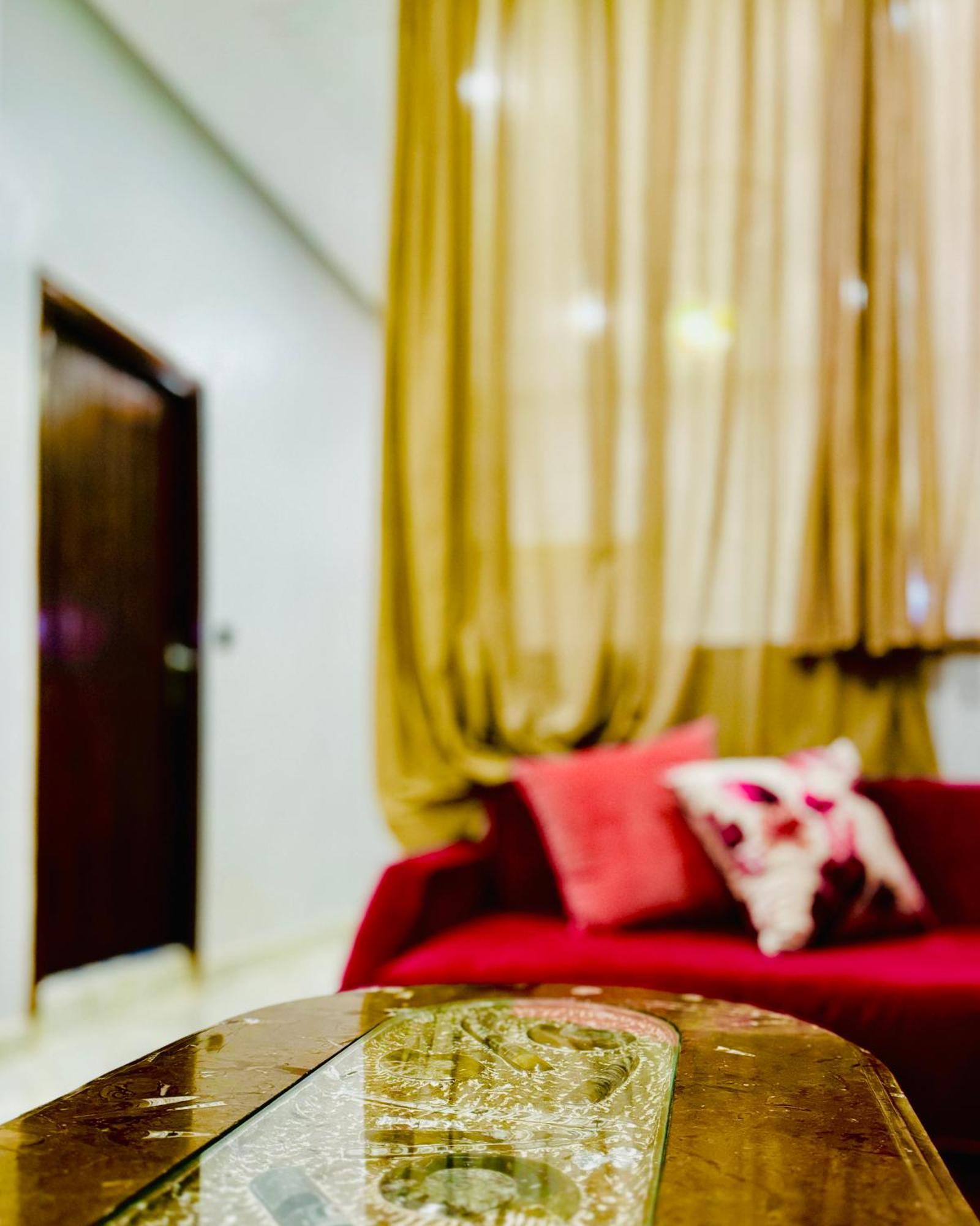 Bed and Breakfast Complexe L'Oasis Ерфуд Екстер'єр фото
