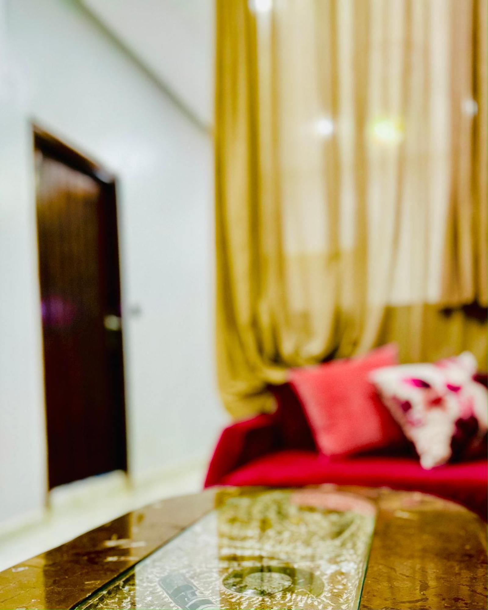 Bed and Breakfast Complexe L'Oasis Ерфуд Екстер'єр фото