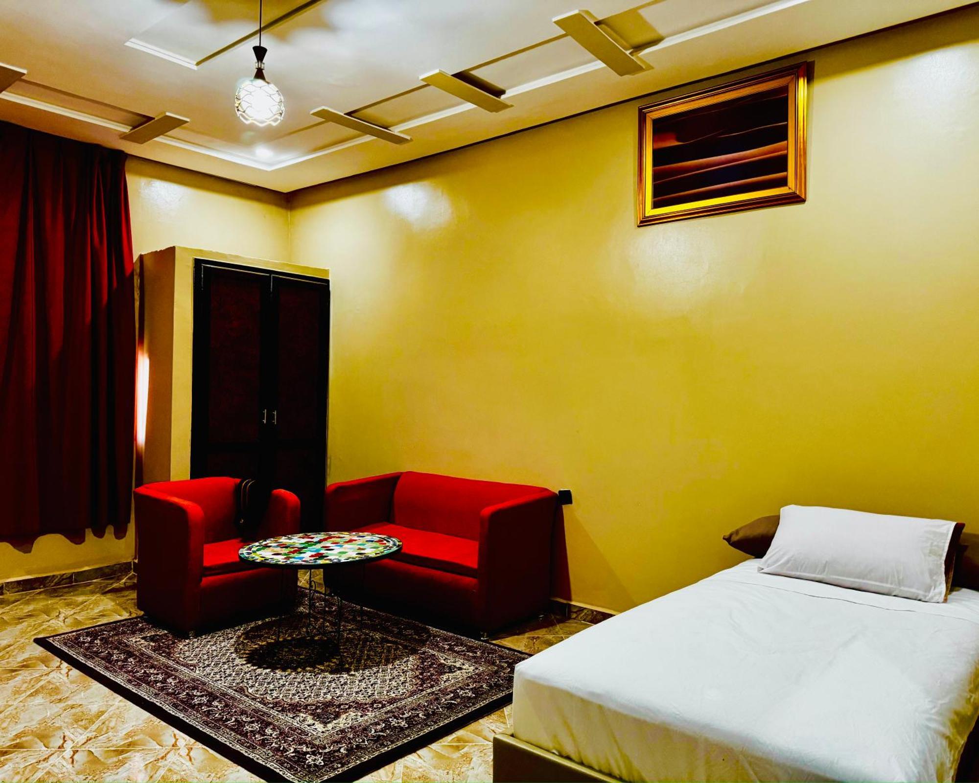 Bed and Breakfast Complexe L'Oasis Ерфуд Екстер'єр фото