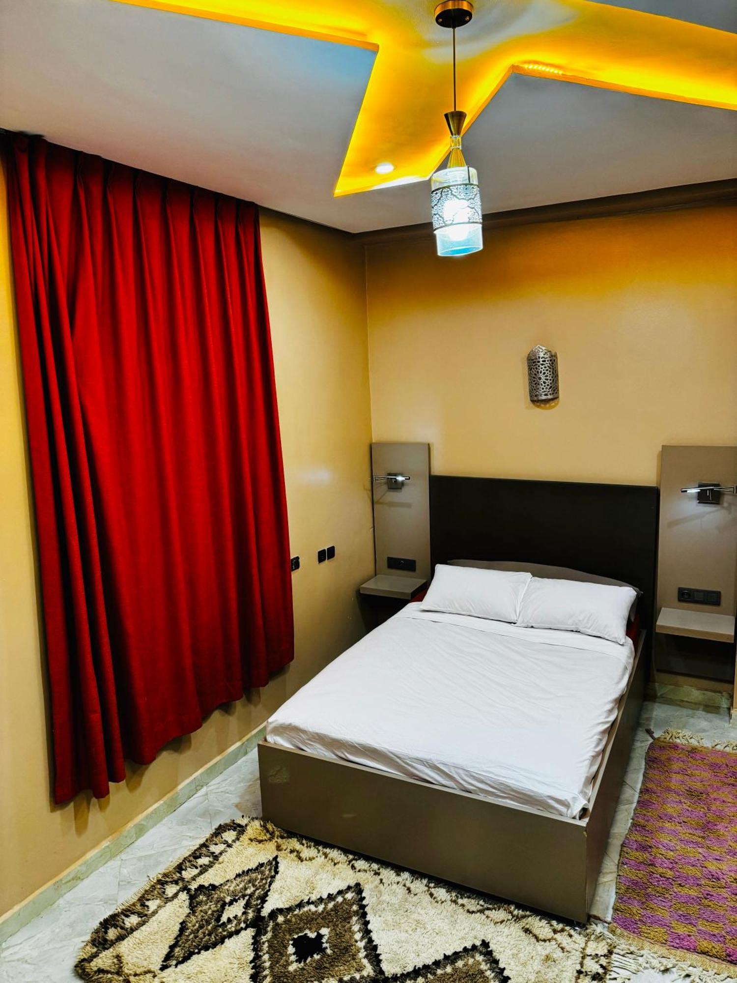 Bed and Breakfast Complexe L'Oasis Ерфуд Екстер'єр фото