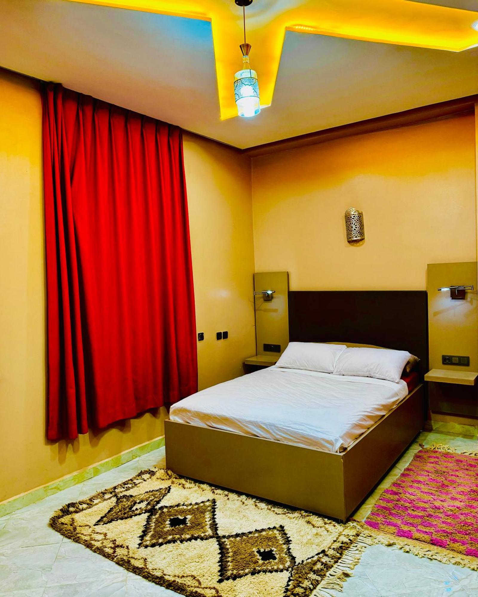 Bed and Breakfast Complexe L'Oasis Ерфуд Екстер'єр фото