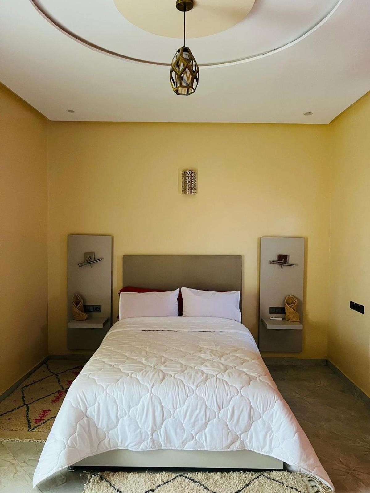 Bed and Breakfast Complexe L'Oasis Ерфуд Екстер'єр фото
